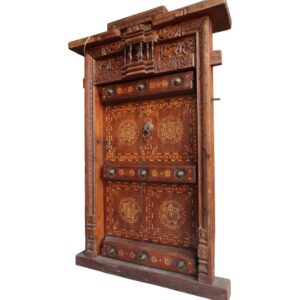 Porta originale indiana, con intarsi in osso